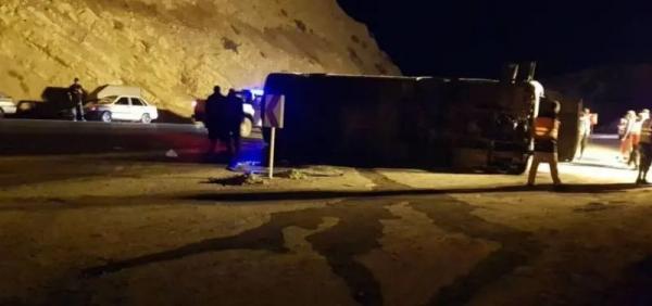 واژگونی اتوبوس زائران عتبات در ایلام واژگونی اتوبوس زائران عتبات در ایلام,حوادث ایلام