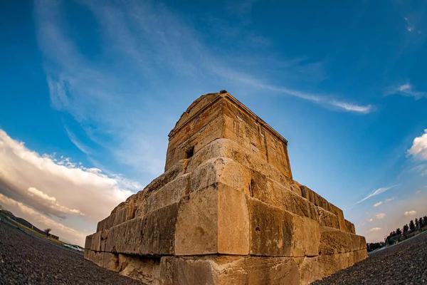 کوروش کوروش,روز کوروش