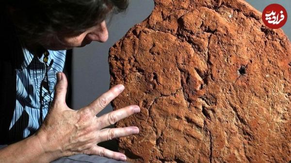 اشیا تاریخی اشیا تاریخی,کشف غیرمنتظرۀ جای دست بر روی یک خانۀ روح 4 هزارساله