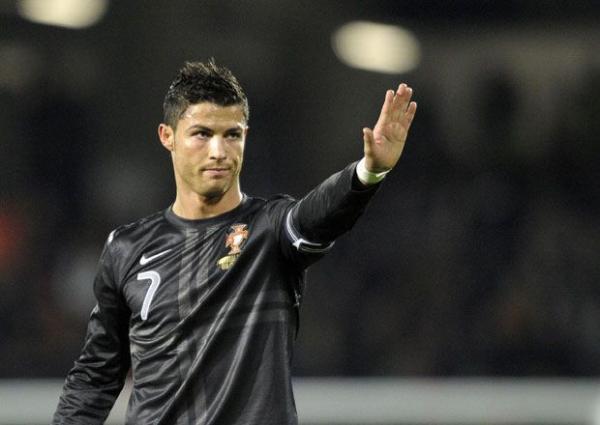 رونالدو رونالدو,پیراهن ویژه تیم ملی پرتغال به مناسبت شصتمین سالگرد توپ طلای اسطوره