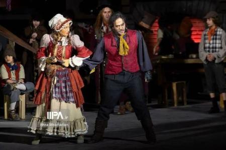 مایش موزیکال الیور توئیست مایش موزیکال الیور توئیست,حسین پارسایی