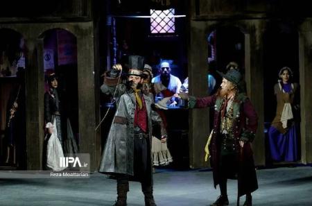 مایش موزیکال الیور توئیست مایش موزیکال الیور توئیست,حسین پارسایی