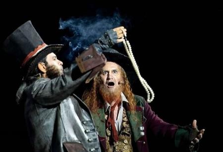 مایش موزیکال الیور توئیست مایش موزیکال الیور توئیست,حسین پارسایی