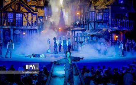 مایش موزیکال الیور توئیست مایش موزیکال الیور توئیست,حسین پارسایی