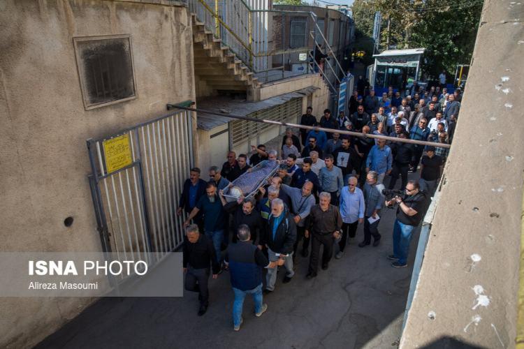 تصاویر مراسم تشییع پیکر اکبر کارگرجم تصاویر مراسم تشییع پیکر اکبر کارگرجم,تصاویر مراسم تشییع جنازه اکبر کارگرجم,عکس های ورزشکاران در مراسم تشییع پیکر اکبر کارگرجم