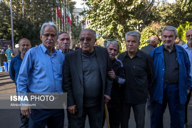 تصاویر مراسم تشییع پیکر اکبر کارگرجم تصاویر مراسم تشییع پیکر اکبر کارگرجم,تصاویر مراسم تشییع جنازه اکبر کارگرجم,عکس های ورزشکاران در مراسم تشییع پیکر اکبر کارگرجم