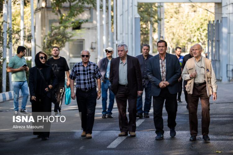 تصاویر مراسم تشییع پیکر اکبر کارگرجم تصاویر مراسم تشییع پیکر اکبر کارگرجم,تصاویر مراسم تشییع جنازه اکبر کارگرجم,عکس های ورزشکاران در مراسم تشییع پیکر اکبر کارگرجم