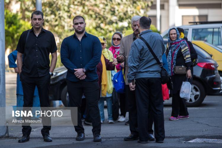 تصاویر مراسم تشییع پیکر اکبر کارگرجم تصاویر مراسم تشییع پیکر اکبر کارگرجم,تصاویر مراسم تشییع جنازه اکبر کارگرجم,عکس های ورزشکاران در مراسم تشییع پیکر اکبر کارگرجم