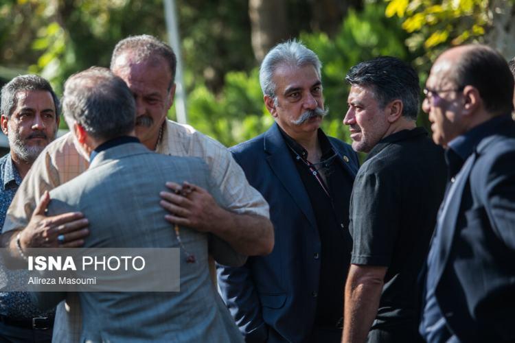 تصاویر مراسم تشییع پیکر اکبر کارگرجم تصاویر مراسم تشییع پیکر اکبر کارگرجم,تصاویر مراسم تشییع جنازه اکبر کارگرجم,عکس های ورزشکاران در مراسم تشییع پیکر اکبر کارگرجم