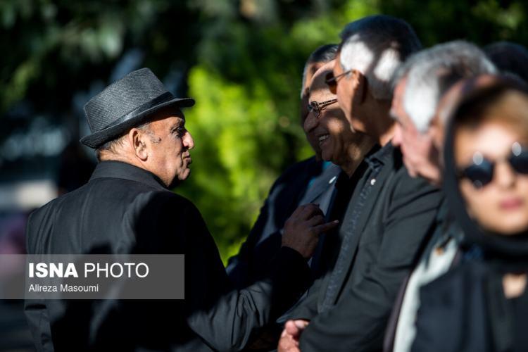 تصاویر مراسم تشییع پیکر اکبر کارگرجم تصاویر مراسم تشییع پیکر اکبر کارگرجم,تصاویر مراسم تشییع جنازه اکبر کارگرجم,عکس های ورزشکاران در مراسم تشییع پیکر اکبر کارگرجم