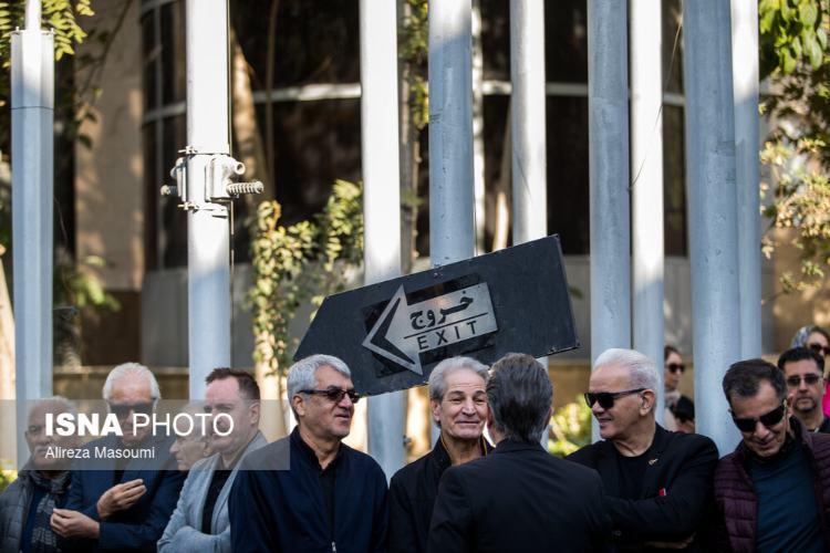 تصاویر مراسم تشییع پیکر اکبر کارگرجم تصاویر مراسم تشییع پیکر اکبر کارگرجم,تصاویر مراسم تشییع جنازه اکبر کارگرجم,عکس های ورزشکاران در مراسم تشییع پیکر اکبر کارگرجم