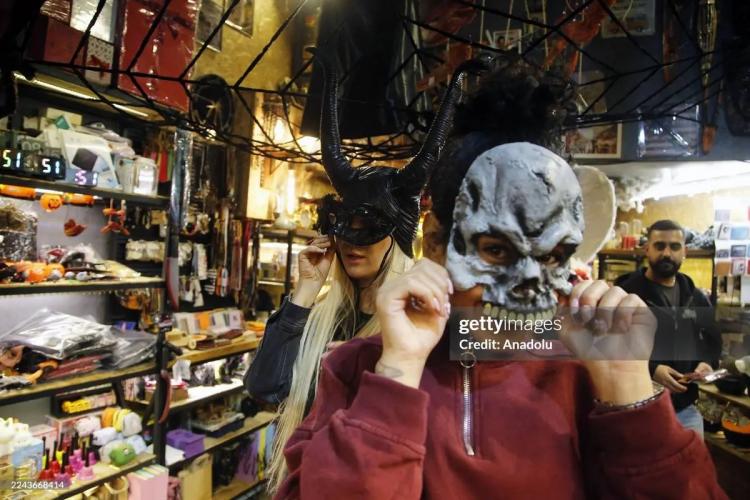 تصاویر جشن هالووین 2025 در تهران تصاویر جشن هالووین 2025 در تهران,عکس های جشن هالووین در ایران,تصاویر جشن هالووین در تهران