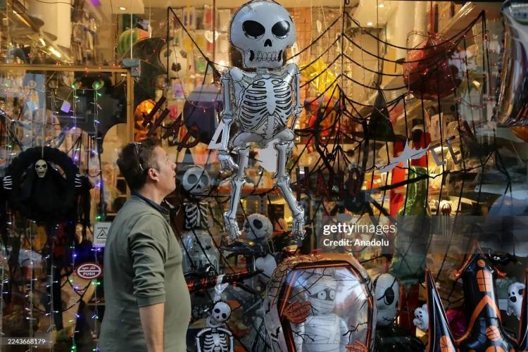 تصاویر جشن هالووین 2025 در تهران تصاویر جشن هالووین 2025 در تهران,عکس های جشن هالووین در ایران,تصاویر جشن هالووین در تهران