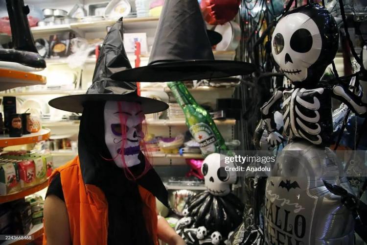 تصاویر جشن هالووین 2025 در تهران تصاویر جشن هالووین 2025 در تهران,عکس های جشن هالووین در ایران,تصاویر جشن هالووین در تهران