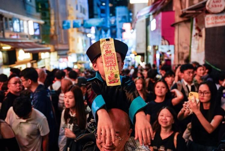 تصاویر جشن هالووین 2025,عکس های جشن هالووین 2025,عکس جشن هالووین در کاخ سفید