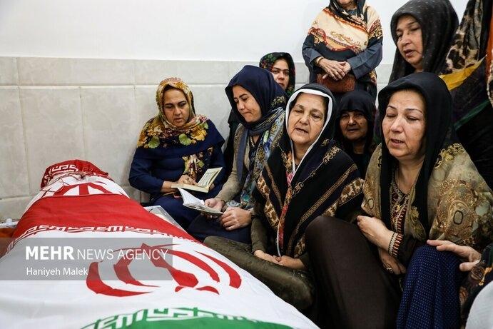 تصاویر مراسم تشییع پیکر صابر کاظمی تصاویر مراسم تشییع پیکر صابر کاظمی,عکس های مراسم تشییع پیکر صابر کاظمی,تصاویری از مراسم تشییع جنازه صابر کاظمی