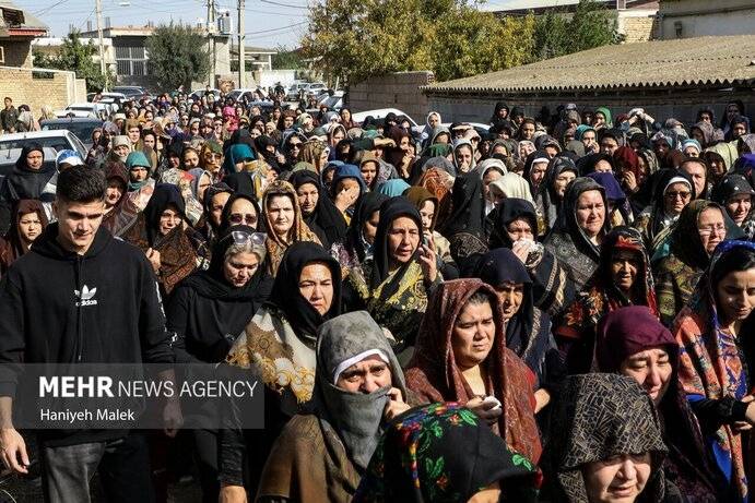 تصاویر مراسم تشییع پیکر صابر کاظمی تصاویر مراسم تشییع پیکر صابر کاظمی,عکس های مراسم تشییع پیکر صابر کاظمی,تصاویری از مراسم تشییع جنازه صابر کاظمی