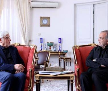 عارف و پزشکیان,مخالفت عارف با استعفای پزشکیان