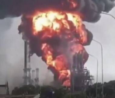 انفجار و حریق در تاسیسات نفتی ونزوئلا,حمله به ونزوئلا