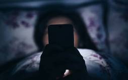 نور آبی تلفن همراه عامل ناباروری در زنان ناباروری در زنان,نور آبی تلفن همراه عامل ناباروری در زنان