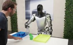 ربات آپتیموس,صحبت های ایلان ماسک درباره ربات آپتیموس