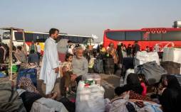 روزنامه جمهوری اسلامی: 12 درصد از جمعیت کشور را اتباع خارجی تشکیل میدهند؛ آقای رئیس جمهور! با کاهش شجاعانه این تعداد، به مصرف کمتر آب کمک کنید اتباع خارجی در ایران,تعداد اتباع خارجی در ایران بیش از توان مسئولین