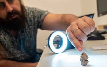 شاهکار هنری کوچک,توده کوچک و ساده از خاک رس