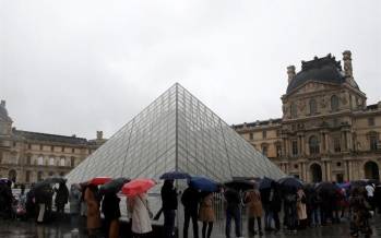 موزه لوور فرانسه,دستگیری سارقان جواهرات ناپلئون از موزه لوور فرانسه