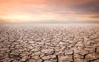 تالاب اصفهان,خشک شدن ۹ دریاچه و تالاب بزرگ در ایران