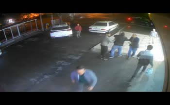 فیلم | درگیری منجر به قتل در تهران فیلم | درگیری منجر به قتل در تهران