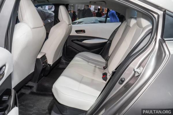 نسخه‌ی فیس‌لیفت نسل دوازدهم تویوتا کرولا, تویوتا کرولا