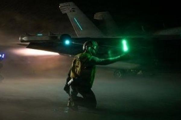 پرواز جنگندههای اف-18 آمریکا در نزدیکی ونزوئلا پرواز جنگندههای اف-18 آمریکا در نزدیکی ونزوئلا,درگیری آمریکا و ونزوئلا