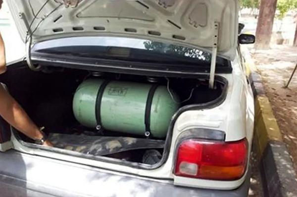 خودروی دوگانه سوز,دوگانه‌سوز شدن خودرو‌ها و تبدیل رایگان خودرو‌های بنزینی به گازسوز