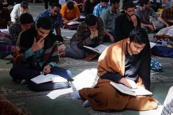 امتحانات دی 1404 امتحانات دی 1404,صحبت های وزیر آموزش و پرورش در مورد امتحانات نهایی