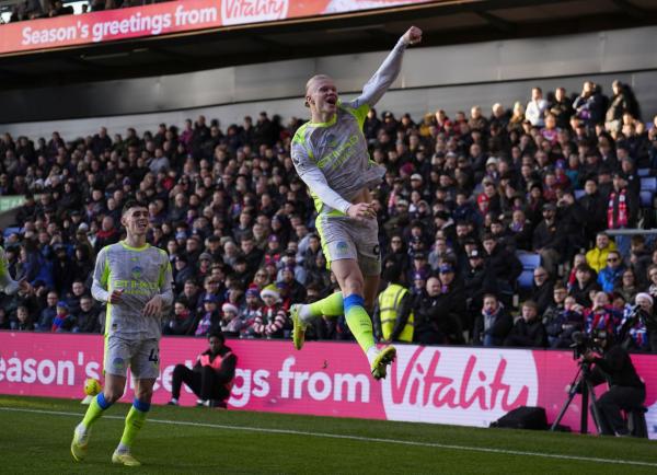 تیم منچسترسیتی تیم منچسترسیتی,دیدار منچسترسیتی و کریستال پالاس