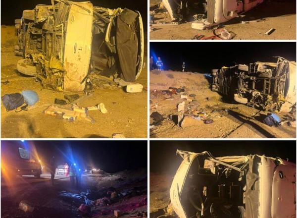 حوادث اصفهان حوادث اصفهان,واژگونی اتوبوس در محور اصفهان - نطنز