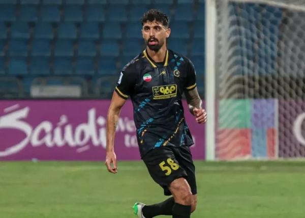 دانشگر دانشگر,درگیری دو بازیکن سپاهان در فرودگاه اهواز