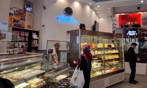 شیرینی,نصف شدن تقاضای خرید شیرینی