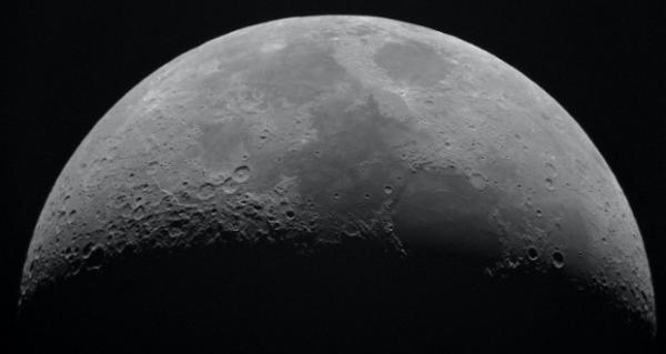 ماه,ترامپ به دنبال فرود دوباره انسان بر ماه تا سال ۲۰۲۸