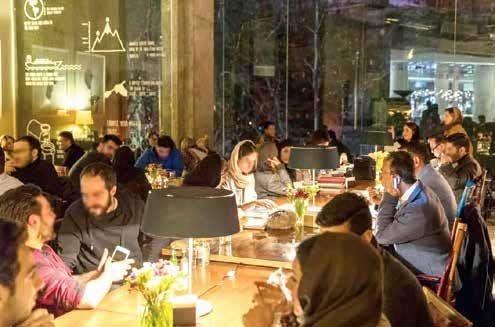 کافه,جدال سیاسی بر سر کافه ها