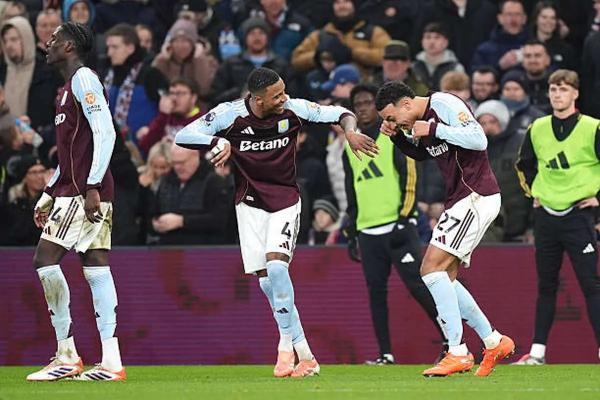 مسابقات فوتبال جهان رد 30 آذر 1404,تیم بارسلونا