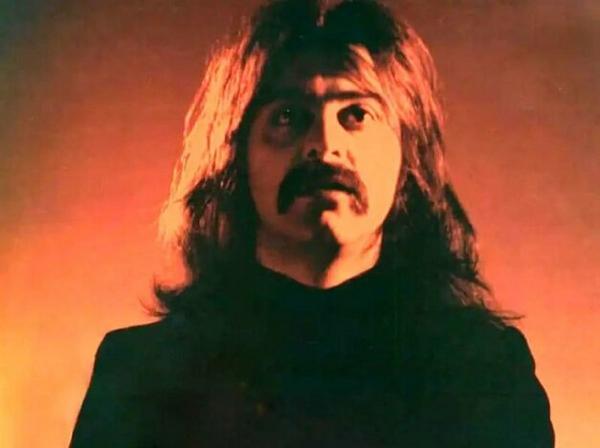 کوروش یغمایی,خداحافظی کوروش یغمایی از دنیای موسیقی