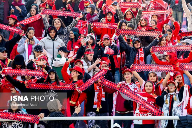 تصاویر دیدار پرسپولیس و استقلال,عکس های دیدار استقلال و پرسپولیس در دربی تهران,تصاویر دربی 106