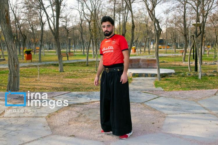 تصاویر دیدار پرسپولیس و استقلال تصاویر دیدار پرسپولیس و استقلال,عکس های دیدار استقلال و پرسپولیس در دربی تهران,تصاویر دربی 106