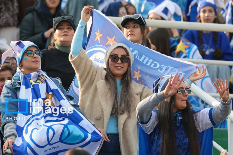 تصاویر دیدار پرسپولیس و استقلال تصاویر دیدار پرسپولیس و استقلال,عکس های دیدار استقلال و پرسپولیس در دربی تهران,تصاویر دربی 106