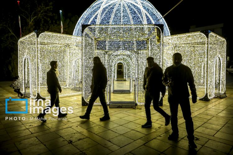 تصاویر جشنواره نور در یلدای ایرانی تصاویر جشنواره نور در یلدای ایرانی,عکس های جشنواره نور در یلدای ایرانی در آذر 1404,تصاویری از جشنواره نور در یلدای ایرانی در تهران