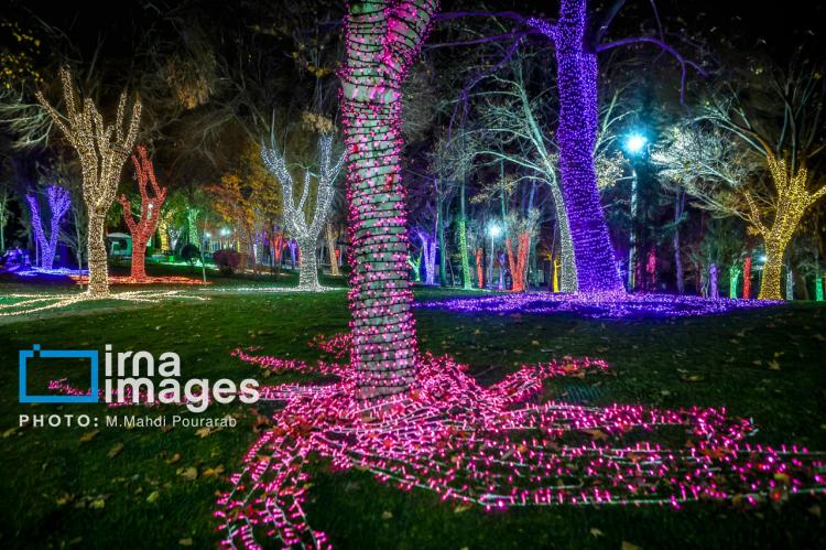 تصاویر جشنواره نور در یلدای ایرانی تصاویر جشنواره نور در یلدای ایرانی,عکس های جشنواره نور در یلدای ایرانی در آذر 1404,تصاویری از جشنواره نور در یلدای ایرانی در تهران