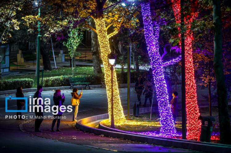 تصاویر جشنواره نور در یلدای ایرانی تصاویر جشنواره نور در یلدای ایرانی,عکس های جشنواره نور در یلدای ایرانی در آذر 1404,تصاویری از جشنواره نور در یلدای ایرانی در تهران