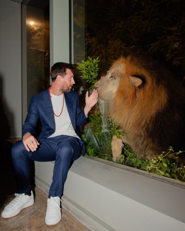 تصاویر مسی و دوستان در هند,عکس های لیونل مسی در هند,تصاویری از حضور مسی در هند