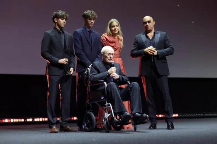 تصاویر فرش قرمز جشنواره فیلم دریای سرخ عربستان سعودی,عکس های جشنواره فیلم دریای سرخ,تصاویر جشنواره فیلم دریای سرخ در عربستان